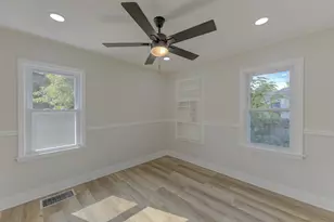 824 Elm St, Valparaiso, IN 46383 - Photo 10