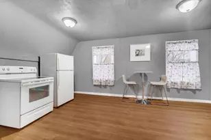 975 N 250 E, Chesterton, IN 46304 - Photo 14