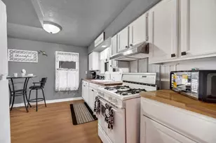 975 N 250 E, Chesterton, IN 46304 - Photo 6