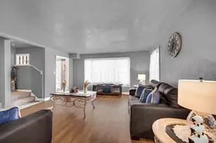 975 N 250 E, Chesterton, IN 46304 - Photo 8