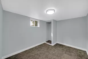 7905 Marshall St, Merrillville, IN 46410 - Photo 14