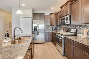 11514 Georgia Pl, Crown Point, IN 46307 - Photo 8