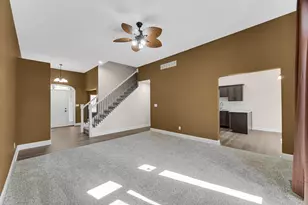 736 Cinnamon Teal Ct, Hobart, IN 46342 - Photo 4