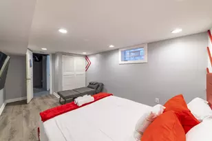 314 Cleveland St, Gary, IN 46404 - Photo 32