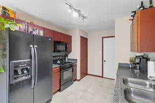 9842 Kreitzburg St, Dyer, IN 46311 - Photo 10