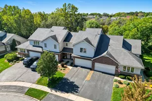 9842 Kreitzburg St, Dyer, IN 46311 - Photo 2