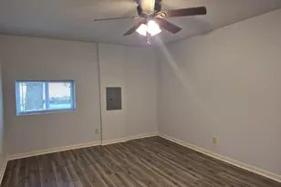 2320 Burr St, Gary, IN 46406 - Photo 10