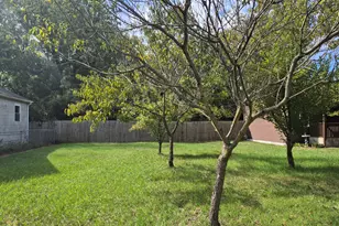 2320 Burr St, Gary, IN 46406 - Photo 24