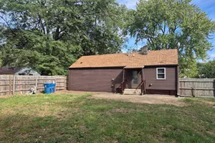 2320 Burr St, Gary, IN 46406 - Photo 16