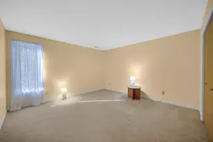 8825 Janeway Ct, Munster, IN 46321 - Photo 18