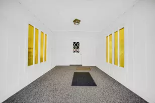 8825 Janeway Ct, Munster, IN 46321 - Photo 24