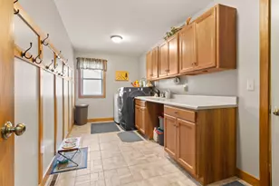 1658 Sunnyslope Dr, Crown Point, IN 46307 - Photo 42