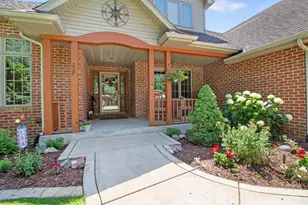 1658 Sunnyslope Dr, Crown Point, IN 46307 - Photo 6