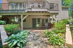 1658 Sunnyslope Dr, Crown Point, IN 46307 - Photo 10