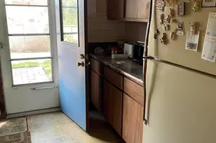 1607 Julie Dr, Schererville, IN 46375 - Photo 4