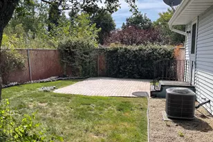 1607 Julie Dr, Schererville, IN 46375 - Photo 14