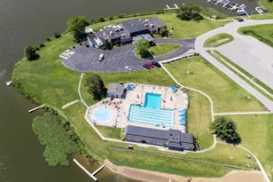 2521 E Lakeshore Dr, Crown Point, IN 46307 - Photo 28