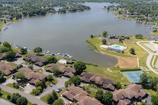 2521 E Lakeshore Dr, Crown Point, IN 46307 - Photo 26