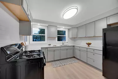 1135 169th Street, Hammond, IN 46324 - Photo 6