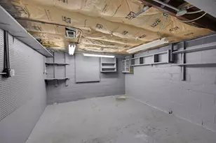 1135 169th St, Hammond, IN 46324 - Photo 18