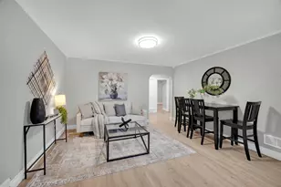 1135 169th St, Hammond, IN 46324 - Photo 4