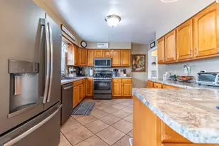 118 Cherry Ct, Hebron, IN 46341 - Photo 8