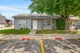 6089 Maryland St, Merrillville, IN 46410 - Photo 2