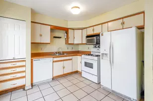 6089 Maryland St, Merrillville, IN 46410 - Photo 8