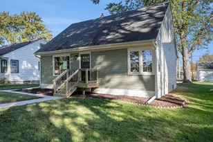 506 W Morgan Ave, Chesterton, IN 46304 - Photo 2