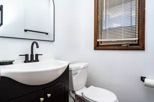 5301 Delaware St, Merrillville, IN 46410 - Photo 20