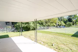 5301 Delaware St, Merrillville, IN 46410 - Photo 30