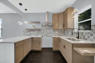 1920 Roosevelt Pl, Gary, IN 46404 - Photo 6