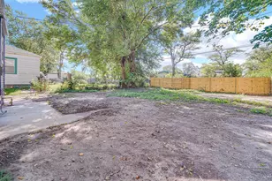 1920 Roosevelt Pl, Gary, IN 46404 - Photo 24