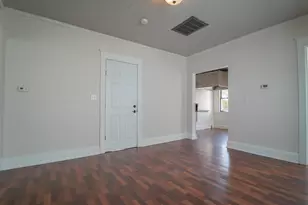 706 Detroit St, La Porte, IN 46350 - Photo 4