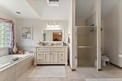 748 N 200 W, Valparaiso, IN 46385 - Photo 12