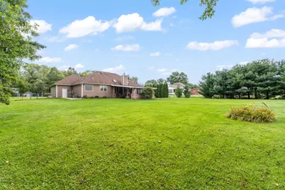 748 N 200 W, Valparaiso, IN 46385 - Photo 20