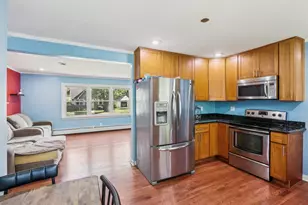 8306 Walnut Dr, Munster, IN 46321 - Photo 8