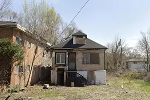 2645 Pennsylvania St, Gary, IN 46407 - Photo 1