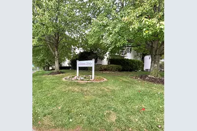 402 Sturdy Road #2c, Valparaiso, IN 46383 - Photo 2