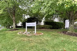 402 Sturdy Rd, Valparaiso, IN 46383 - Photo 2