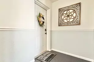 402 Sturdy Rd, Valparaiso, IN 46383 - Photo 6