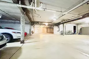 402 Sturdy Rd, Valparaiso, IN 46383 - Photo 4