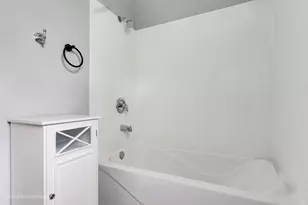 2446 Forest Park Dr, Dyer, IN 46311 - Photo 22