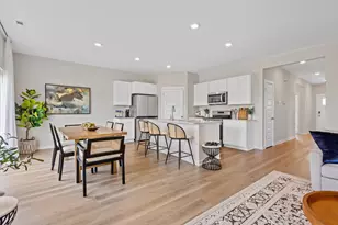 433 Fry St, Hebron, IN 46341 - Photo 6