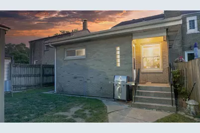 237 Hollywood Avenue, Munster, IN 46321 - Photo 18