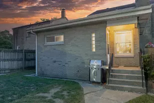 237 Hollywood Ave, Munster, IN 46321 - Photo 18