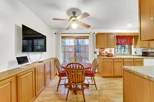 257 Green Acres Dr, Valparaiso, IN 46383 - Photo 4