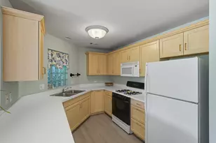 2649 Georgetowne Dr, Highland, IN 46322 - Photo 12