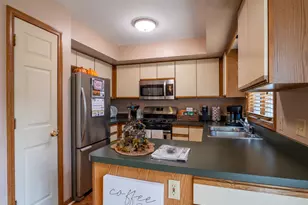 1362 W 94th Ct, Crown Point, IN 46307 - Photo 8