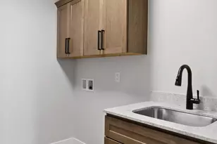 13256 Waterleaf Dr, Saint John, IN 46373 - Photo 52